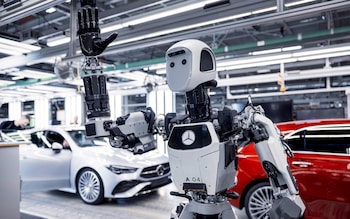 apollo mercedes robot